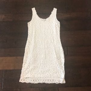 White Lace Sleeveless Dress
